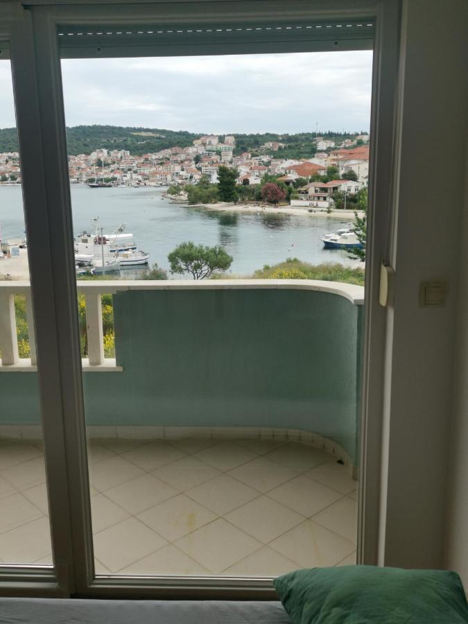 Apartment Croatika On The Beach โตรกีร์ ภายนอก รูปภาพ