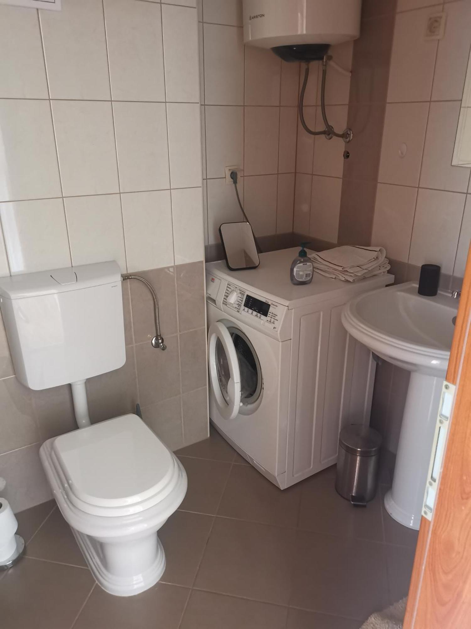 Apartment Croatika On The Beach โตรกีร์ ภายนอก รูปภาพ
