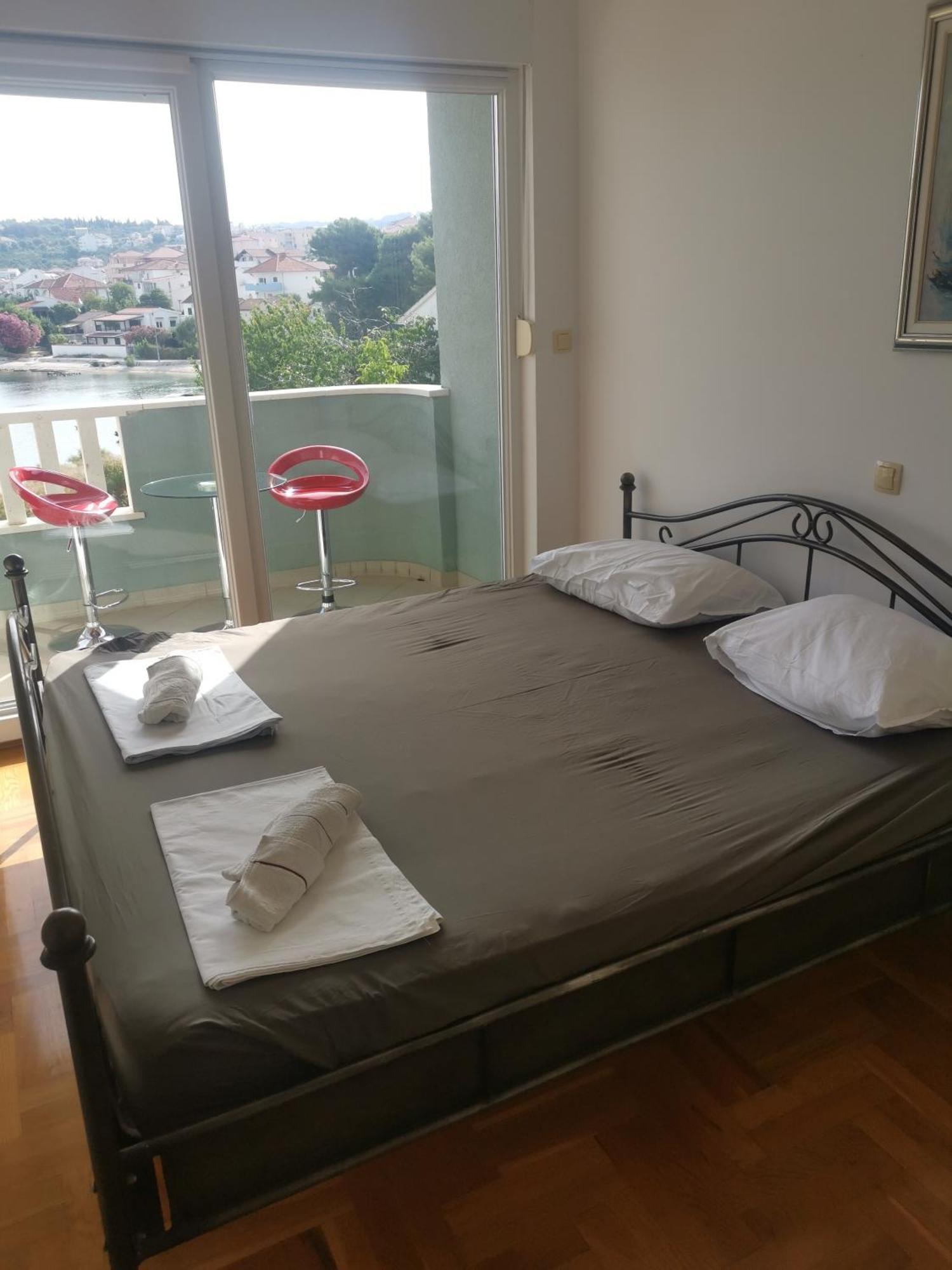 Apartment Croatika On The Beach โตรกีร์ ภายนอก รูปภาพ