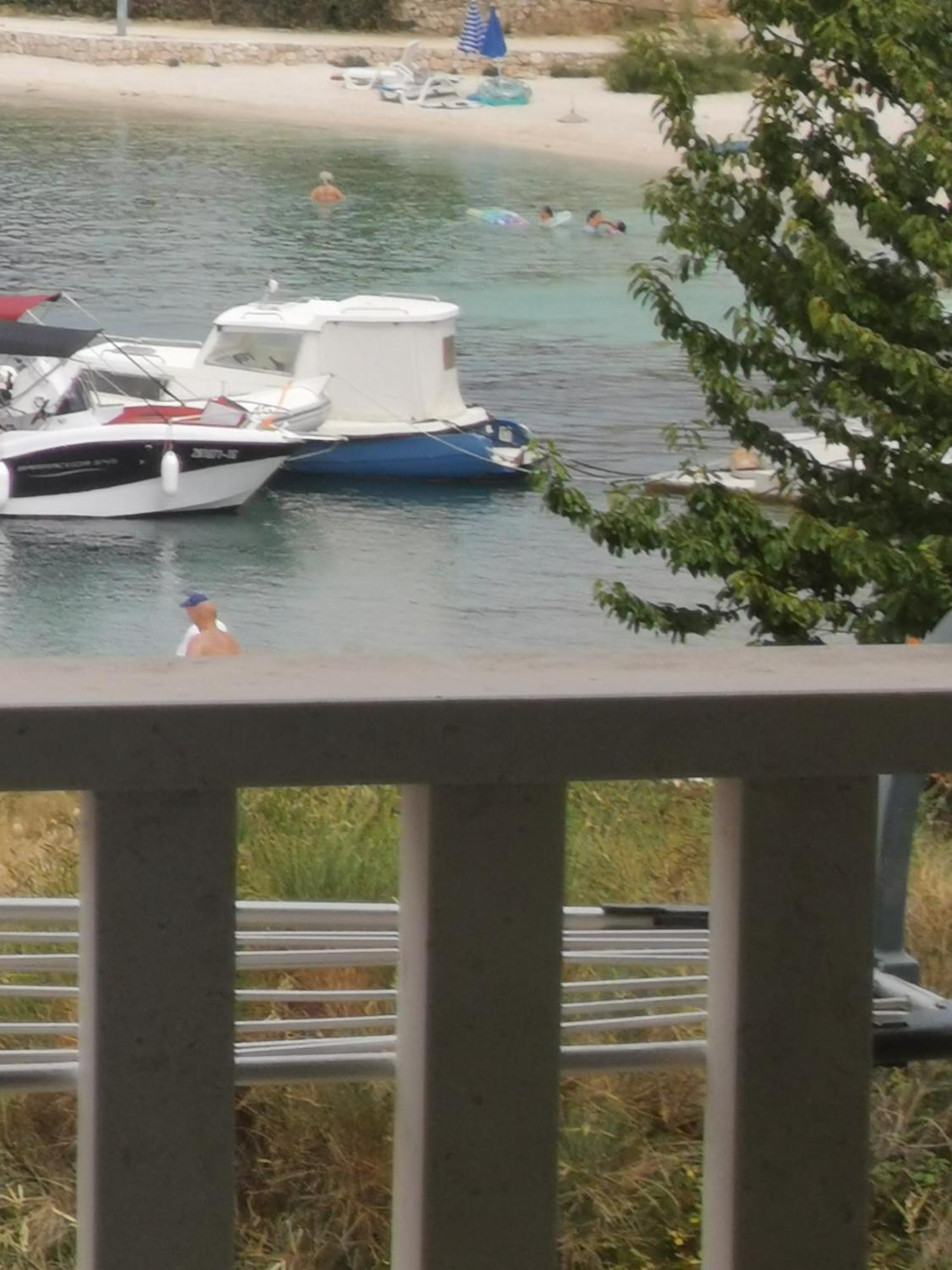 Apartment Croatika On The Beach โตรกีร์ ภายนอก รูปภาพ